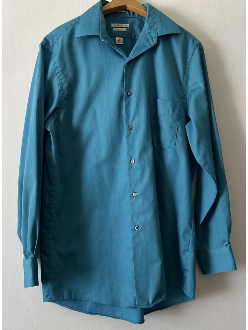 Van Heusen Men's Regular Fit Lux Sateen Aqua Size 15 32/33 Long Sleeve Button Up